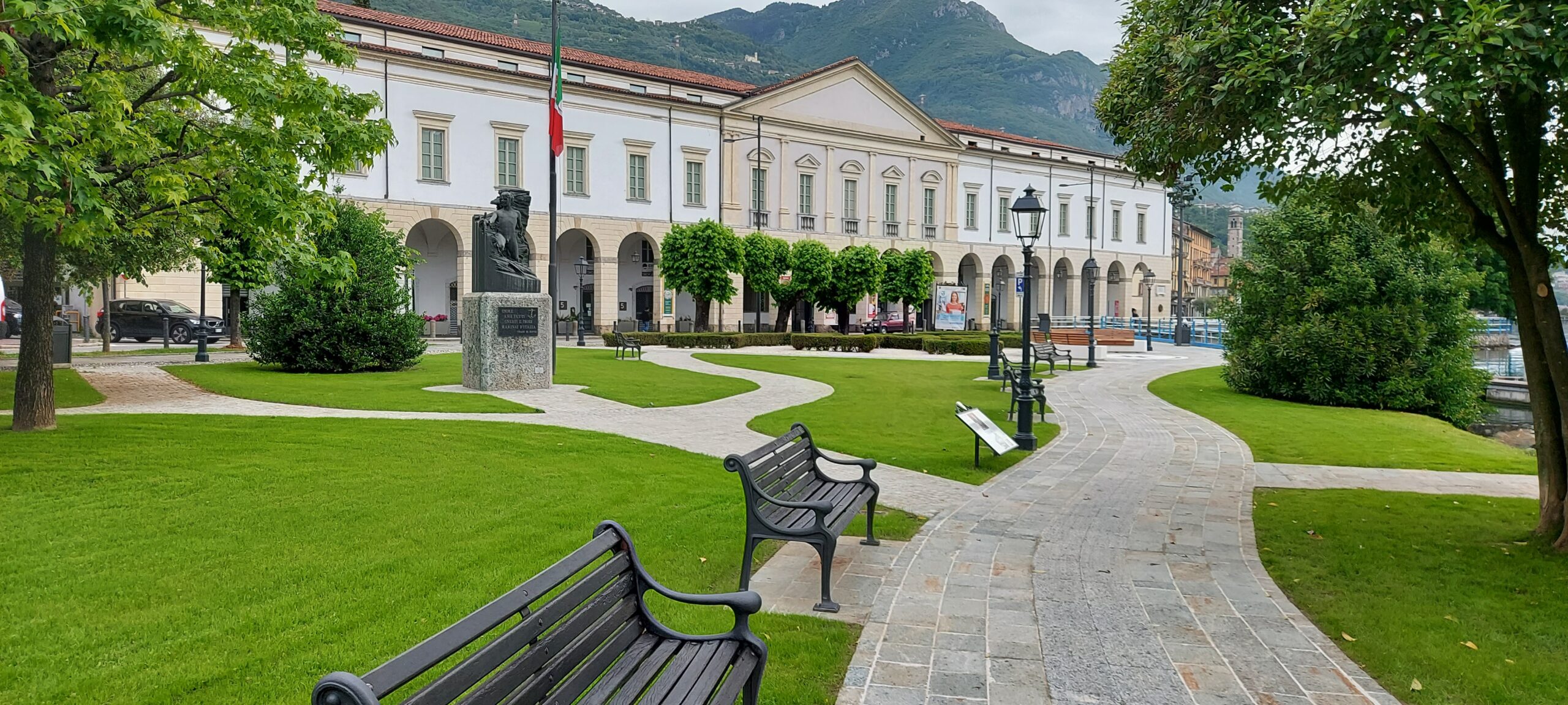 RIQUALIFICAZIONE DELLA PASSEGGIATA LUNGOLAGO E GIARDINI MARINAI D'ITALIA